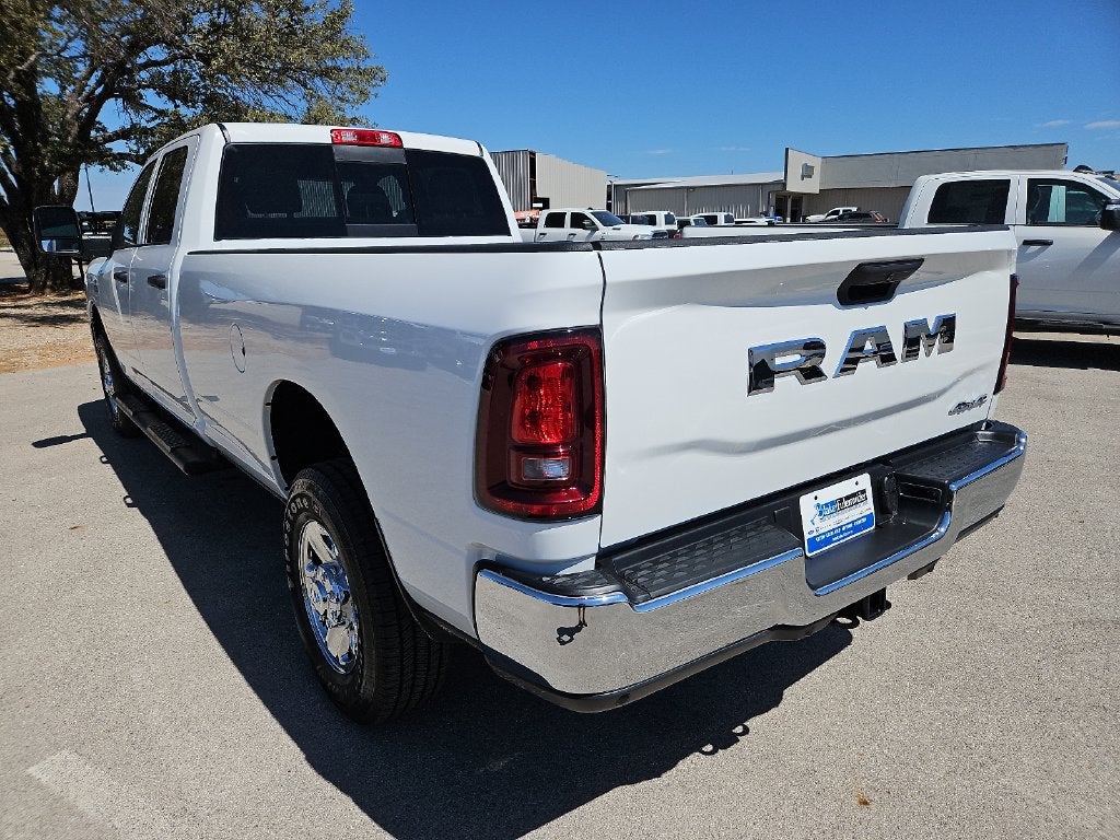 2027 RAM 2500 RAM 2500 TRADESMAN CREW CAB 4X4 8' BOX
