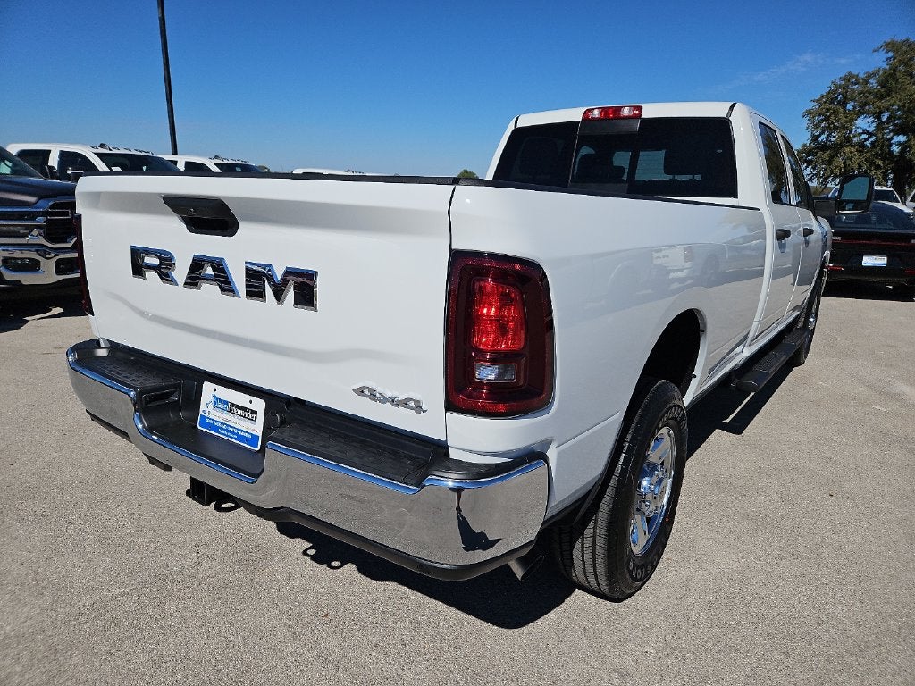 2027 RAM 2500 RAM 2500 TRADESMAN CREW CAB 4X4 8' BOX