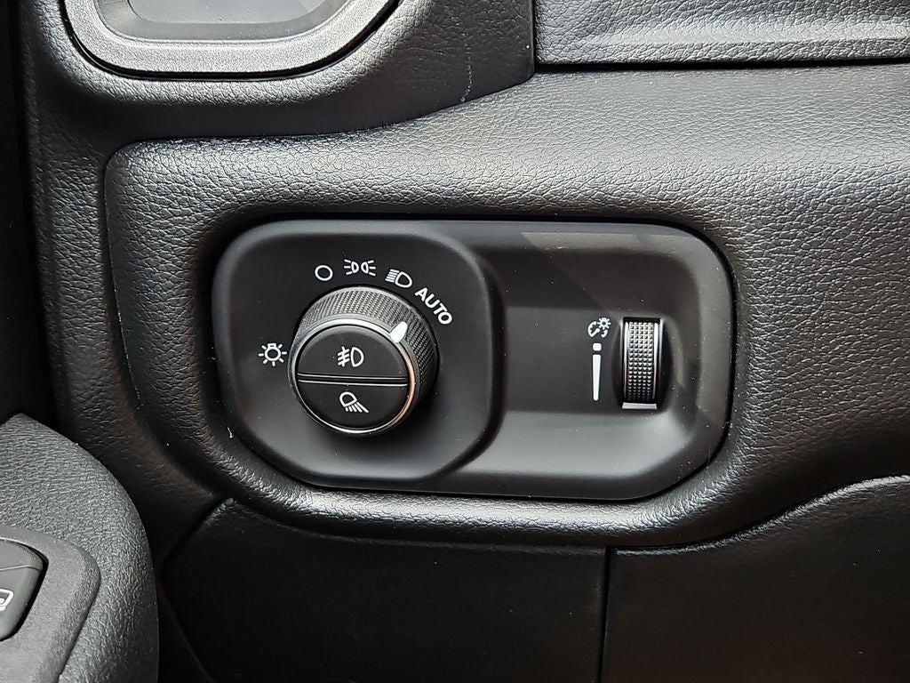 2026 RAM 2500 RAM 2500 TRADESMAN CREW CAB 4X4 8' BOX