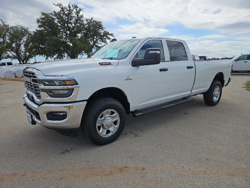 2027 RAM 2500 RAM 2500 TRADESMAN CREW CAB 4X4 8' BOX