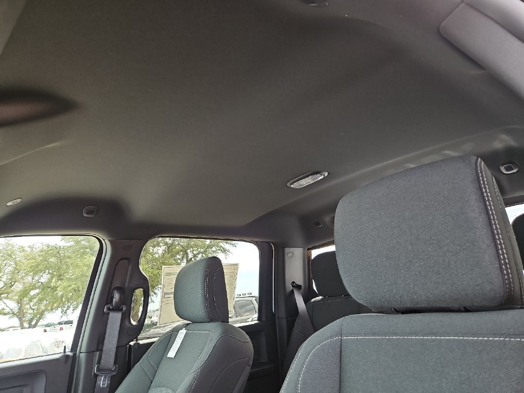2027 RAM 2500 RAM 2500 TRADESMAN CREW CAB 4X4 8' BOX