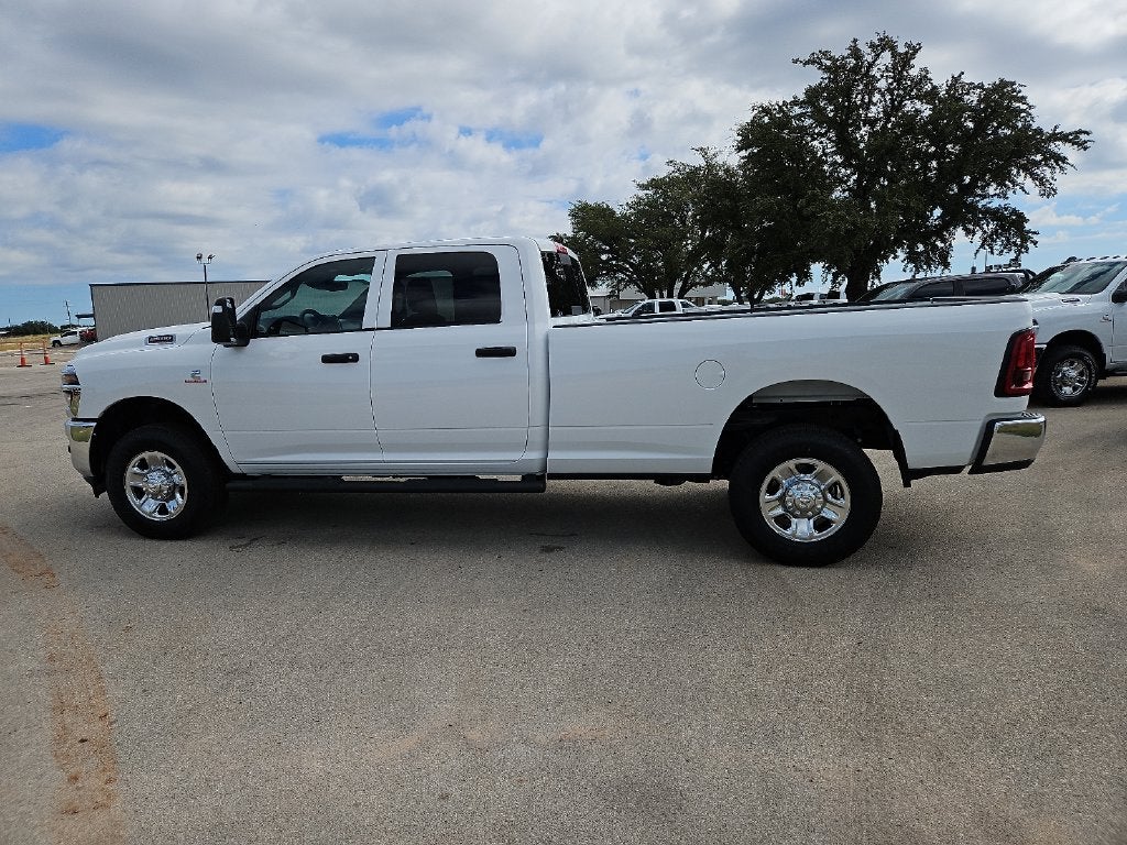 2027 RAM 2500 RAM 2500 TRADESMAN CREW CAB 4X4 8' BOX