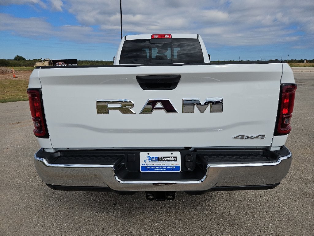 2027 RAM 2500 RAM 2500 TRADESMAN CREW CAB 4X4 8' BOX