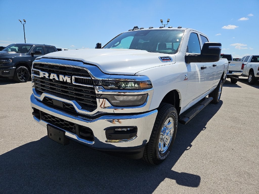 2027 RAM 2500 RAM 2500 TRADESMAN CREW CAB 4X4 8' BOX