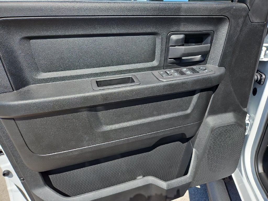 2027 RAM 2500 RAM 2500 TRADESMAN CREW CAB 4X4 8' BOX