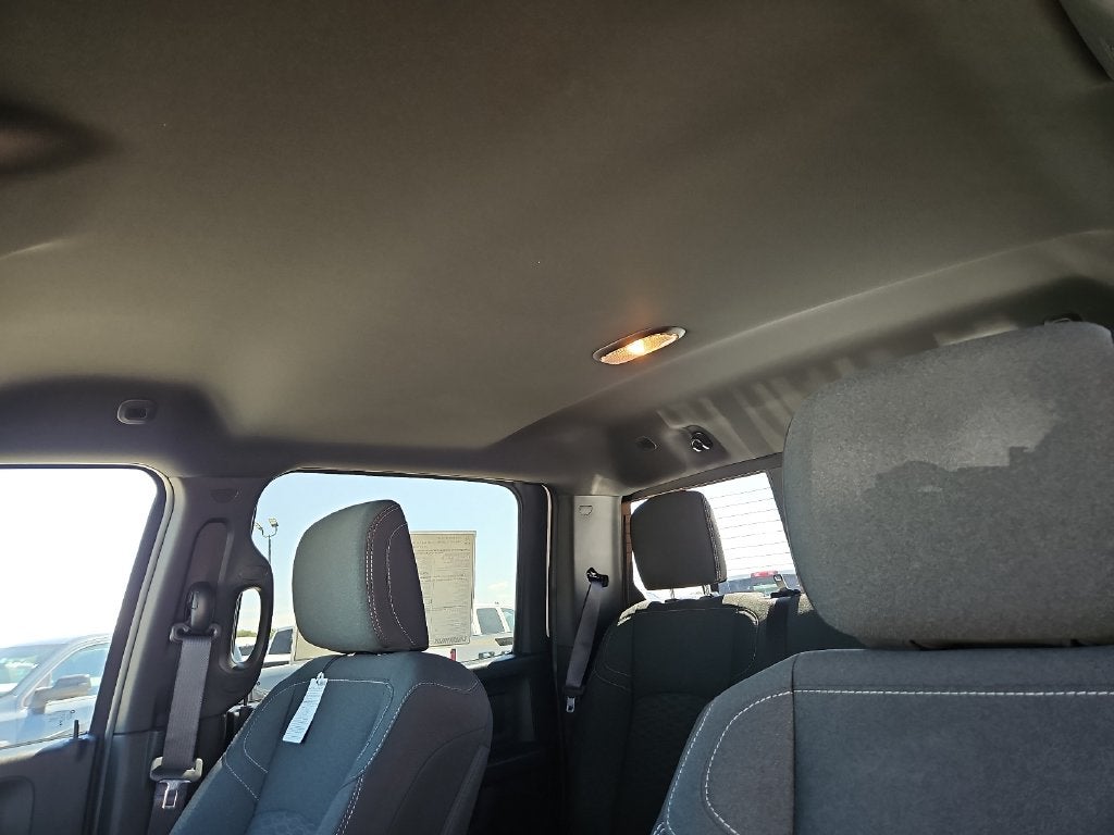 2027 RAM 2500 RAM 2500 TRADESMAN CREW CAB 4X4 8' BOX