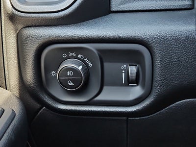 2027 RAM 2500 RAM 2500 TRADESMAN CREW CAB 4X4 8' BOX