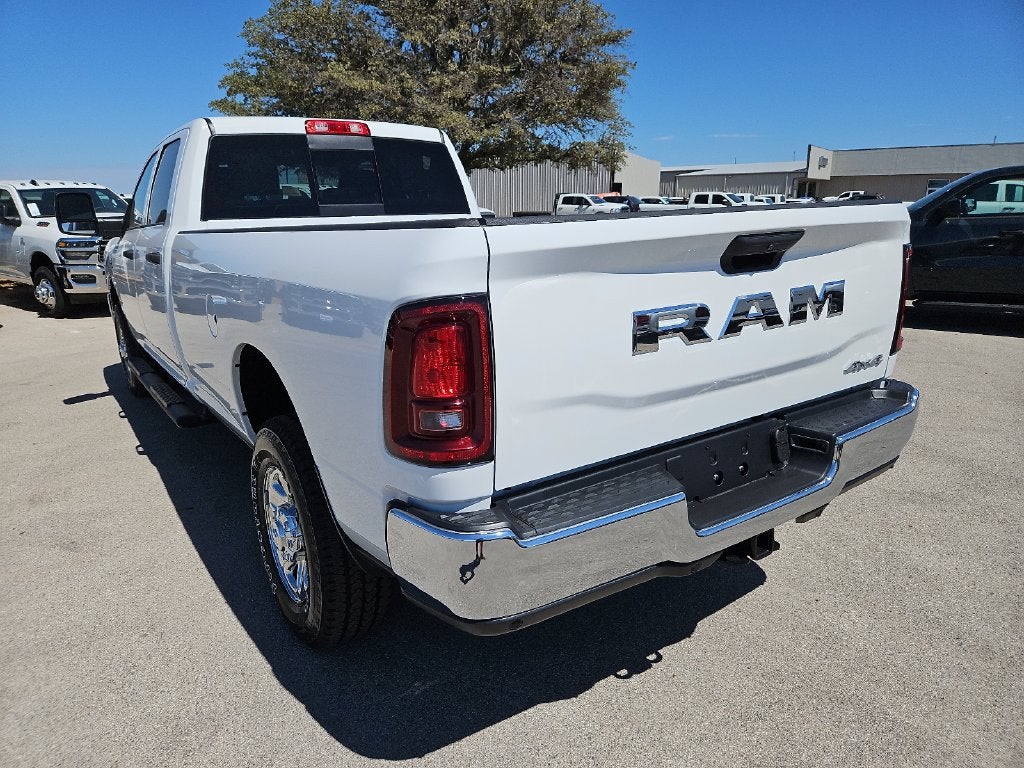 2027 RAM 2500 RAM 2500 TRADESMAN CREW CAB 4X4 8' BOX