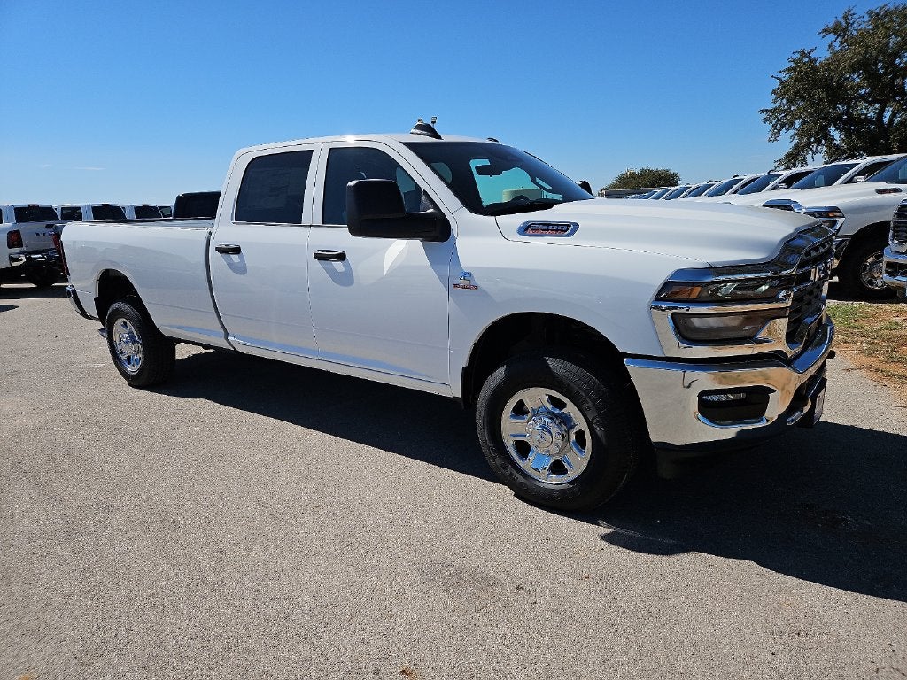 2027 RAM 2500 RAM 2500 TRADESMAN CREW CAB 4X4 8' BOX