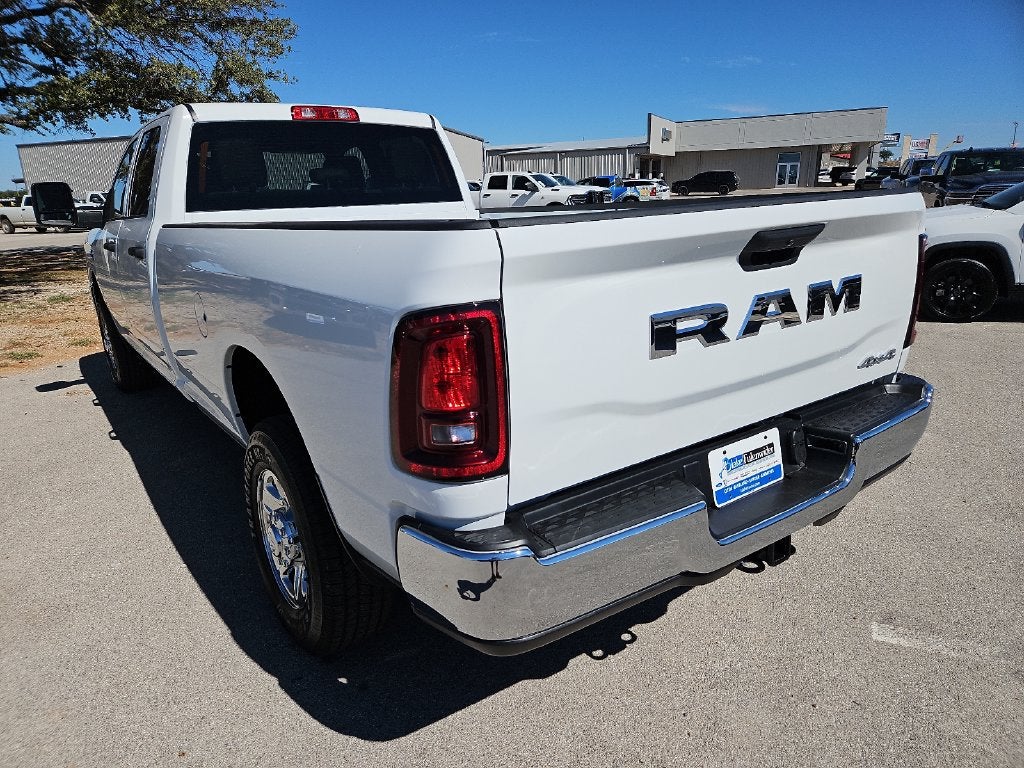 2027 RAM 2500 RAM 2500 TRADESMAN CREW CAB 4X4 8' BOX