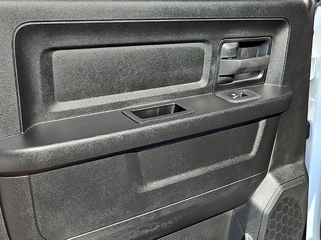 2027 RAM 2500 RAM 2500 TRADESMAN CREW CAB 4X4 8' BOX