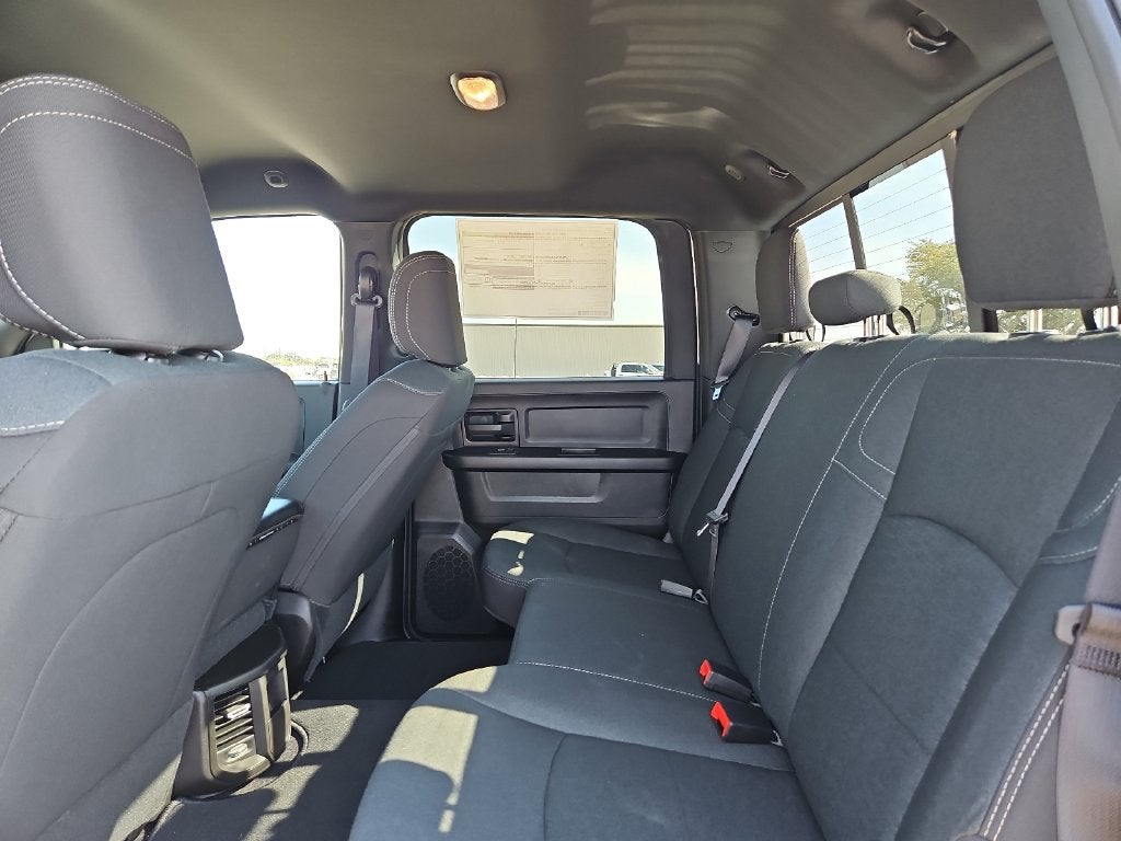 2027 RAM 2500 RAM 2500 TRADESMAN CREW CAB 4X4 8' BOX