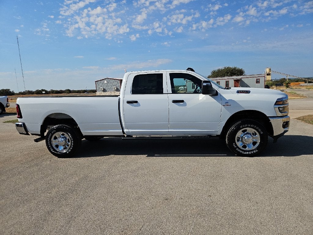 2027 RAM 2500 RAM 2500 TRADESMAN CREW CAB 4X4 8' BOX