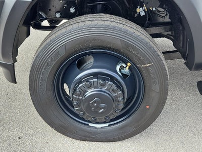 2027 RAM Ram 5500 Chassis Cab RAM 5500 TRADESMAN CHASSIS CREW CAB 4X4 84' CA