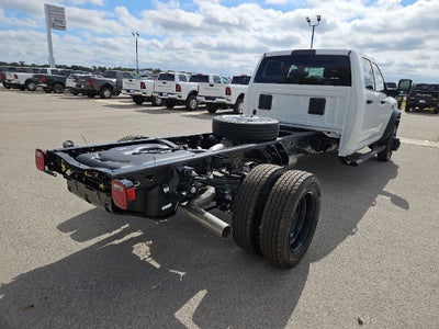 2027 RAM Ram 5500 Chassis Cab RAM 5500 TRADESMAN CHASSIS CREW CAB 4X4 84' CA