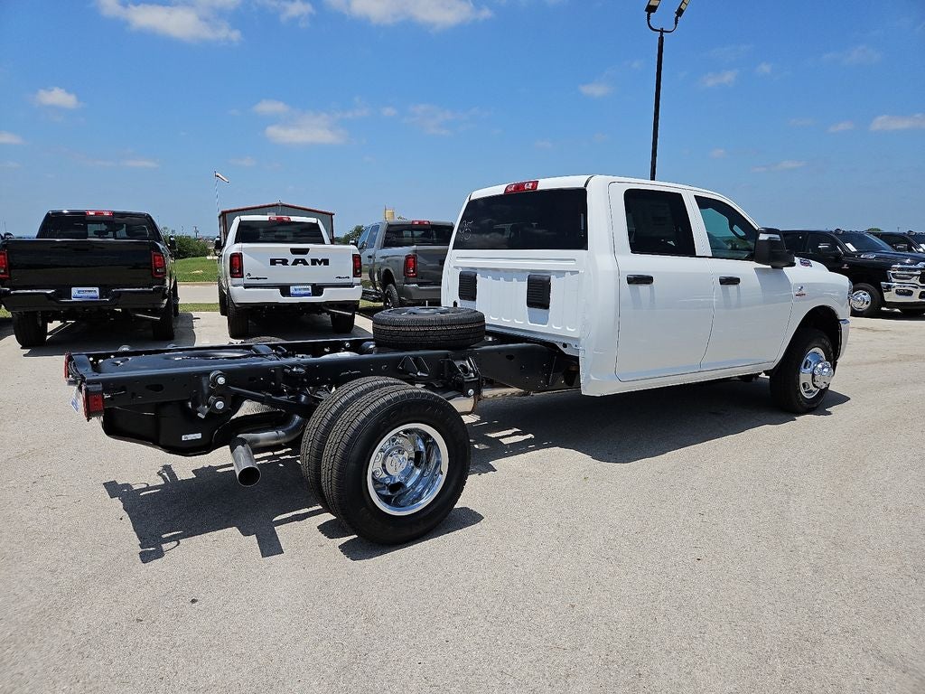 2026 RAM 3500 Chassis RAM 3500 TRADESMAN CREW CAB CHASSIS 4X4 60' CA