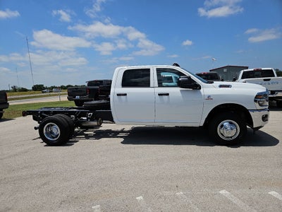 2026 RAM 3500 Chassis RAM 3500 TRADESMAN CREW CAB CHASSIS 4X4 60' CA