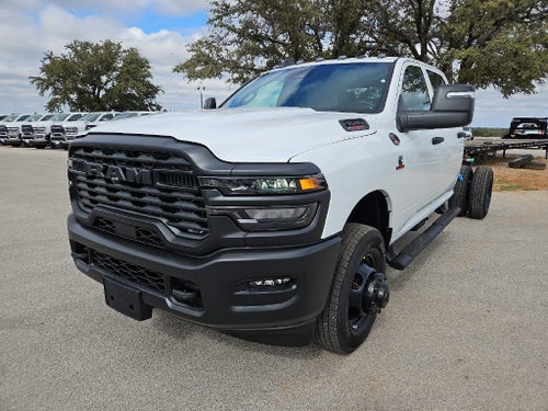 2027 RAM 3500 Chassis Cab RAM 3500 TRADESMAN CREW CAB CHASSIS 4X4 60' CA