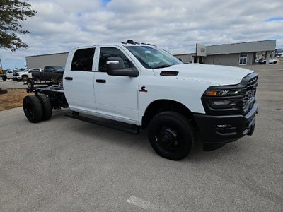 2027 RAM 3500 Chassis Cab RAM 3500 TRADESMAN CREW CAB CHASSIS 4X4 60' CA