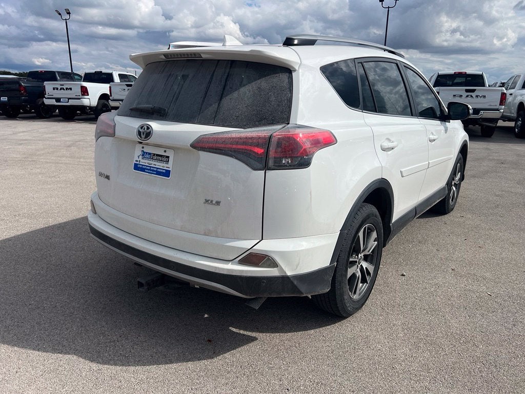 2017 Toyota RAV4 XLE