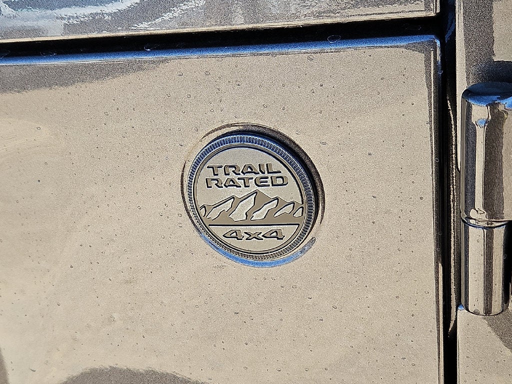2027 Jeep Wrangler WRANGLER 4-DOOR SAHARA