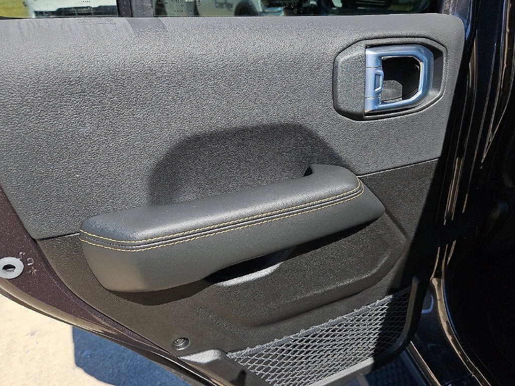 2027 Jeep Wrangler WRANGLER 4-DOOR SAHARA