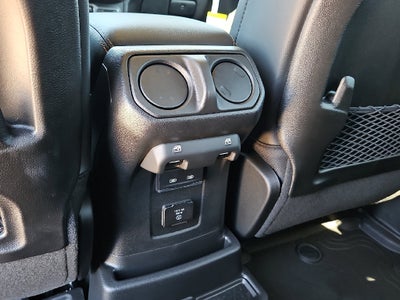 2027 Jeep Wrangler WRANGLER 4-DOOR SAHARA