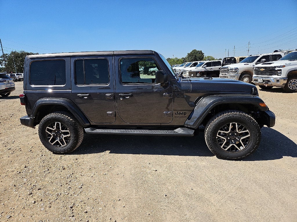 2027 Jeep Wrangler WRANGLER 4-DOOR SAHARA