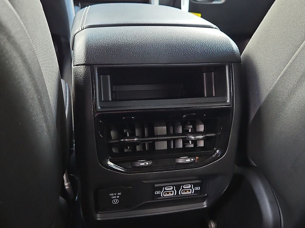 2026 Jeep Grand Cherokee Laredo X