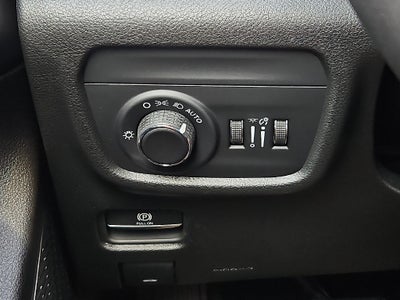 2027 Jeep Grand Cherokee Laredo X