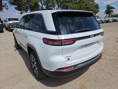 2027 Jeep Grand Cherokee Laredo X