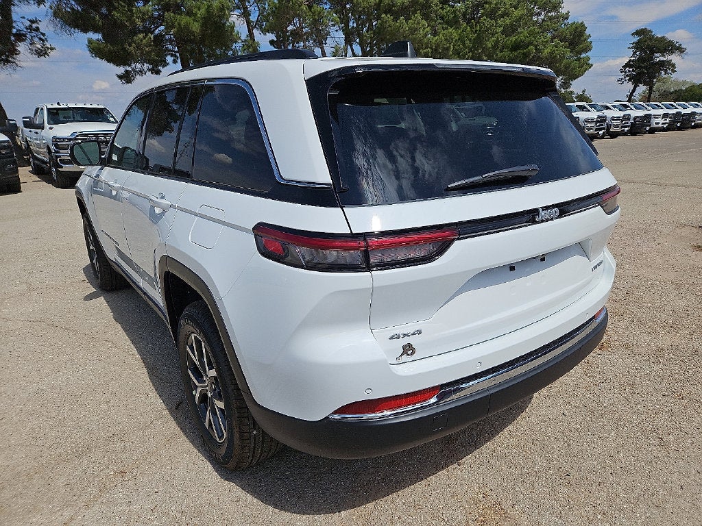 2027 Jeep Grand Cherokee Laredo X