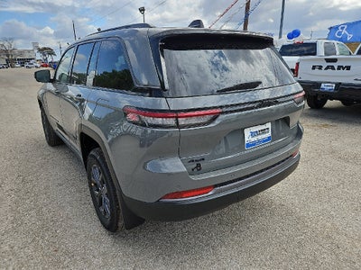 2027 Jeep Grand Cherokee GRAND CHEROKEE LAREDO ALTITUDE 4X4