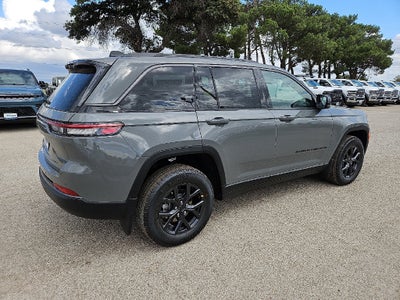 2027 Jeep Grand Cherokee GRAND CHEROKEE LAREDO ALTITUDE 4X4