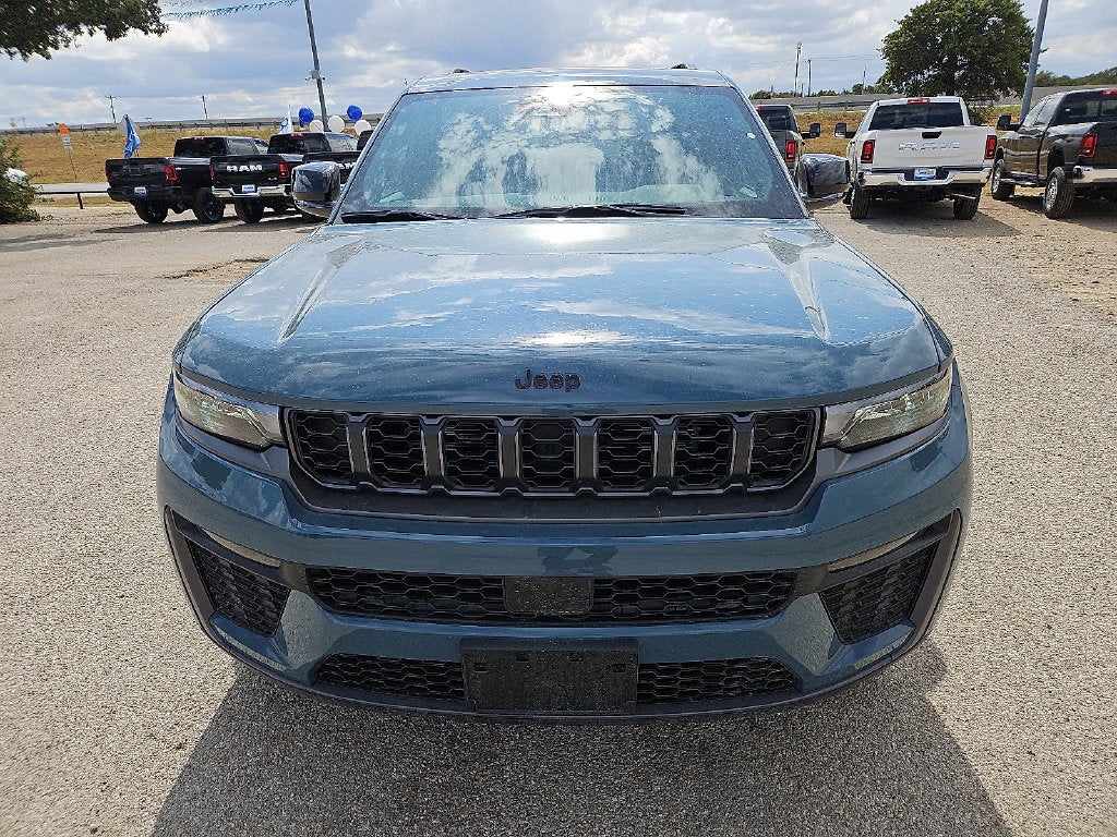 2027 Jeep Grand Cherokee GRAND CHEROKEE LIMITED 4X4