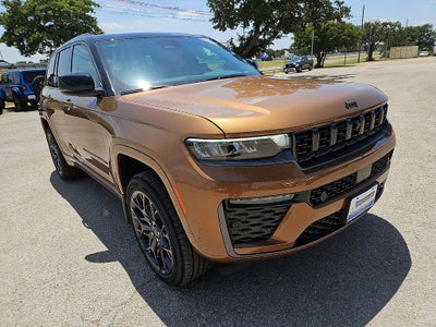 2026 Jeep Grand Cherokee GRAND CHEROKEE SUMMIT 4X4