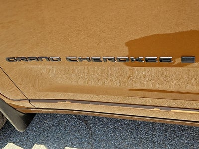 2026 Jeep Grand Cherokee GRAND CHEROKEE SUMMIT 4X4