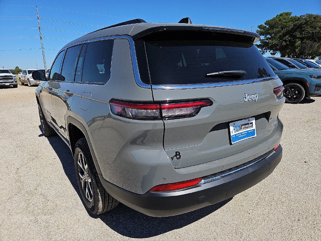 2027 Jeep Grand Cherokee GRAND CHEROKEE L LAREDO X 4X2