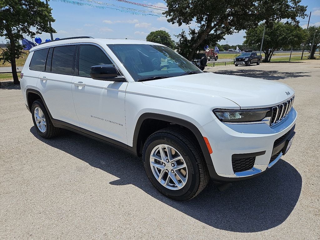 2026 Jeep Grand Cherokee GRAND CHEROKEE L LAREDO X 4X4