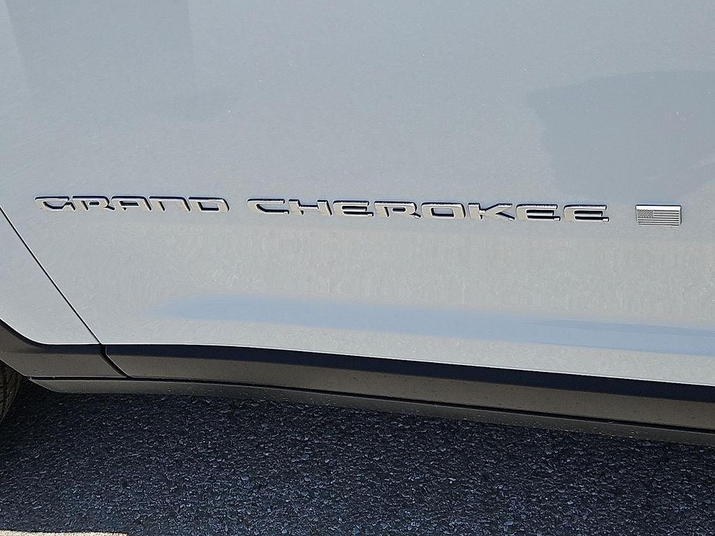 2026 Jeep Grand Cherokee GRAND CHEROKEE L LAREDO X 4X4