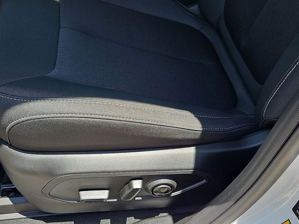 2026 Jeep Grand Cherokee GRAND CHEROKEE L LAREDO X 4X4