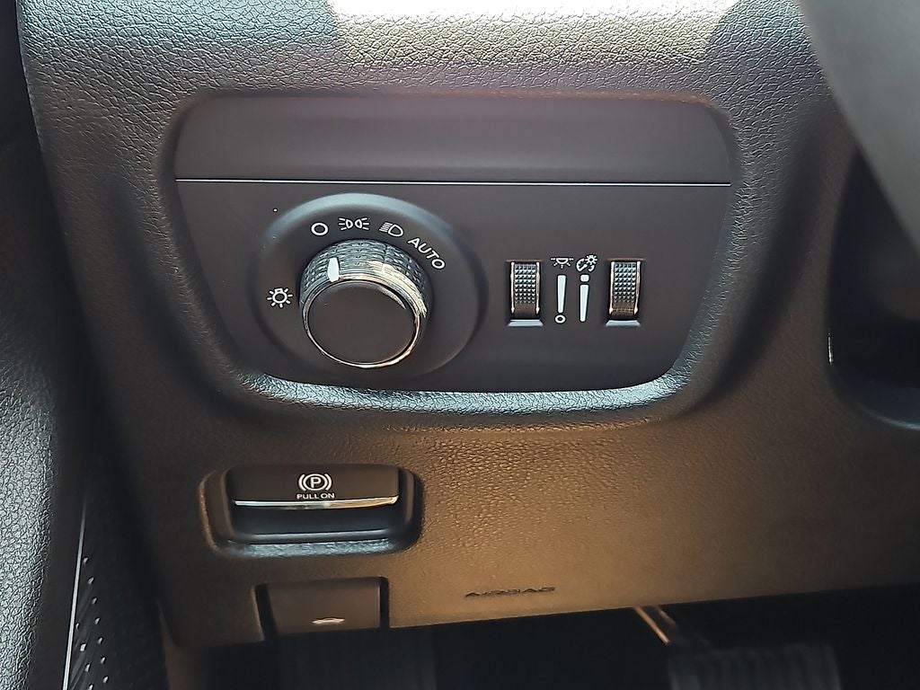 2026 Jeep Grand Cherokee GRAND CHEROKEE L LAREDO X 4X4