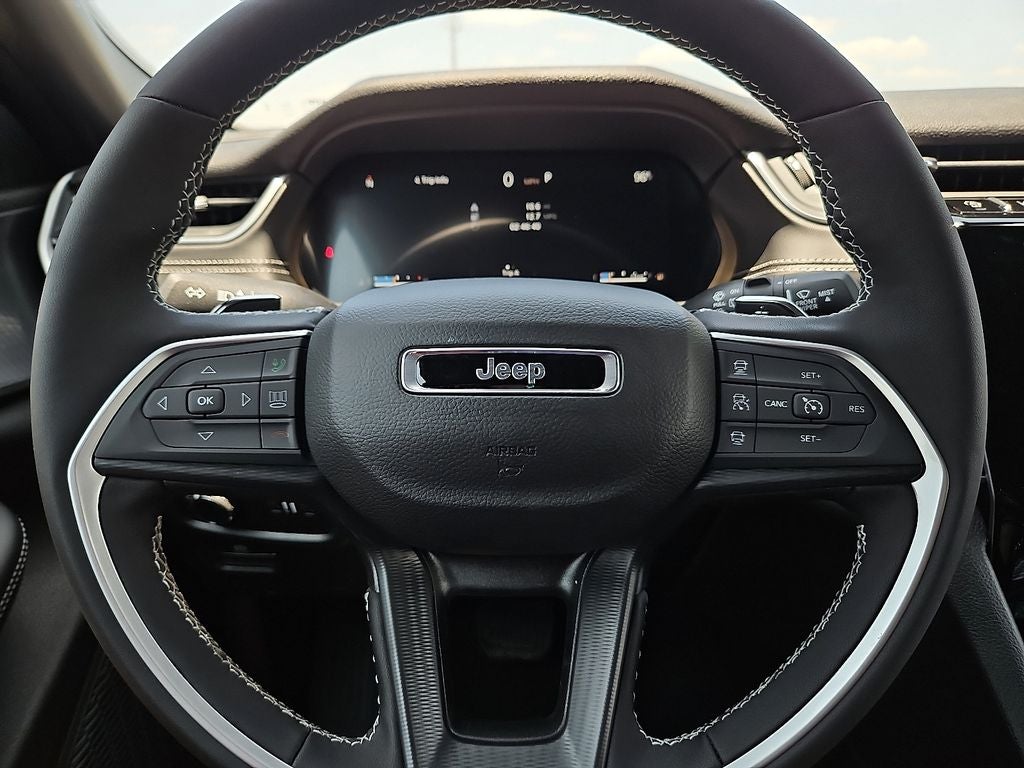2026 Jeep Grand Cherokee GRAND CHEROKEE L LAREDO X 4X4