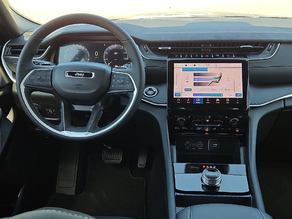 2027 Jeep Grand Cherokee GRAND CHEROKEE L LAREDO X 4X4