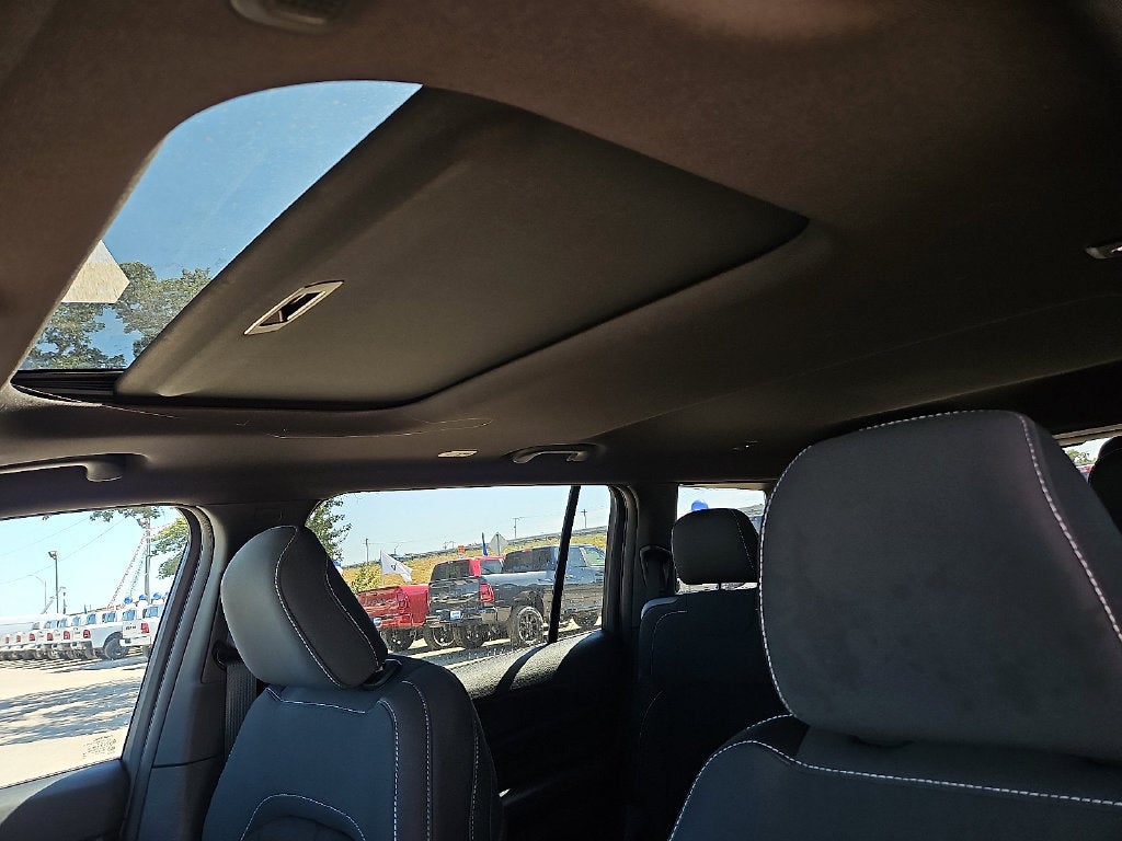 2027 Jeep Grand Cherokee GRAND CHEROKEE L LAREDO X 4X4