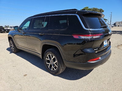 2027 Jeep Grand Cherokee GRAND CHEROKEE L LAREDO X 4X4