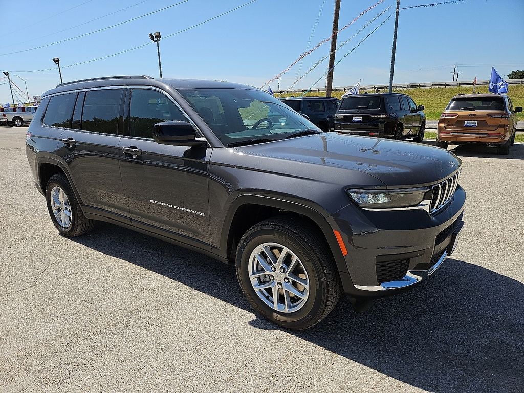 2026 Jeep Grand Cherokee GRAND CHEROKEE L LAREDO X 4X4