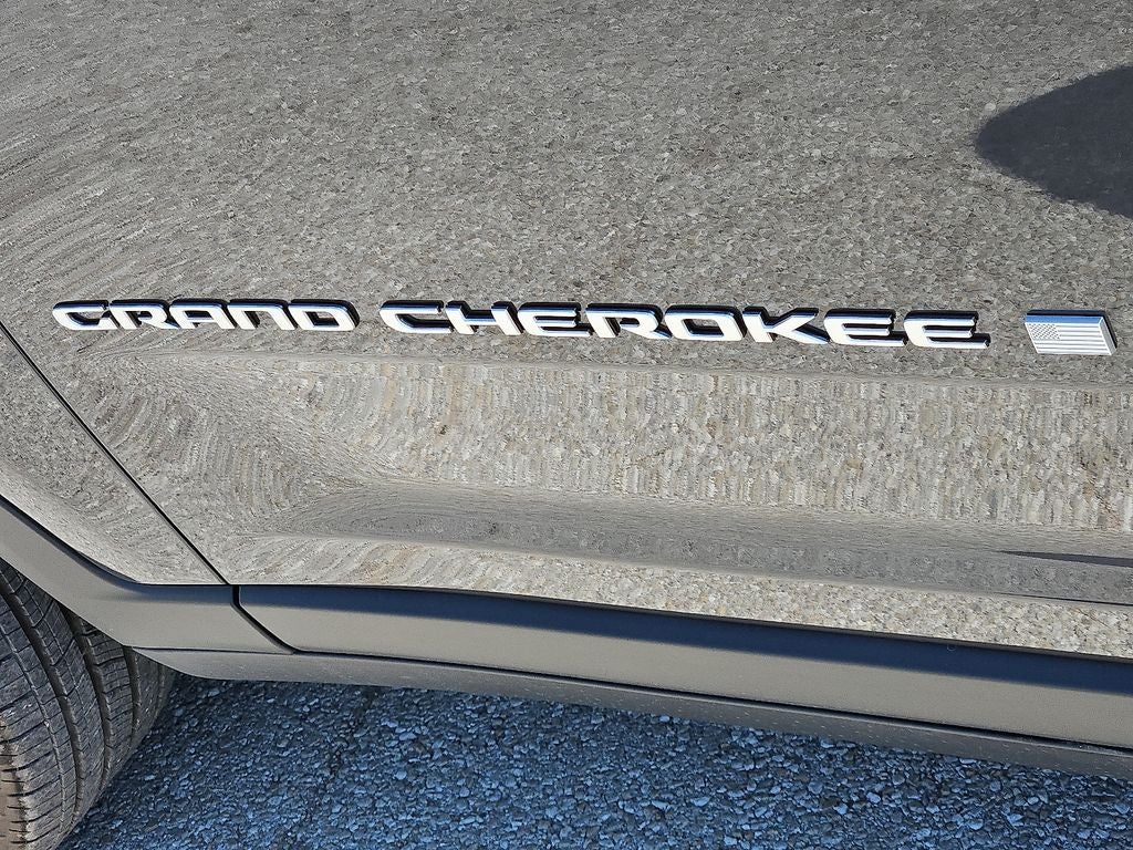 2026 Jeep Grand Cherokee GRAND CHEROKEE L LAREDO X 4X4