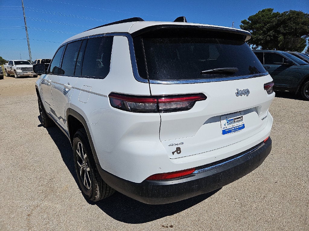 2027 Jeep Grand Cherokee GRAND CHEROKEE L LAREDO X 4X4