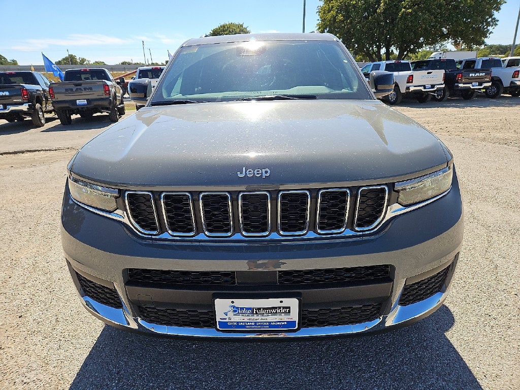 2027 Jeep Grand Cherokee GRAND CHEROKEE L LAREDO X 4X4
